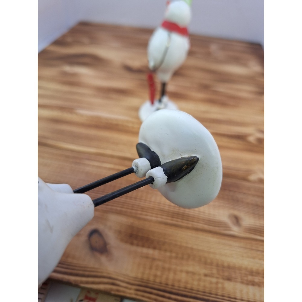 Christmas Snowmen‎ 6" figurines. Lot of 2 Wire Clay Winter Decor - Picture 9 of 9